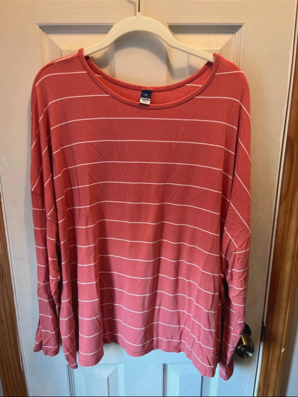 Old Navy Coral Crewneck Top